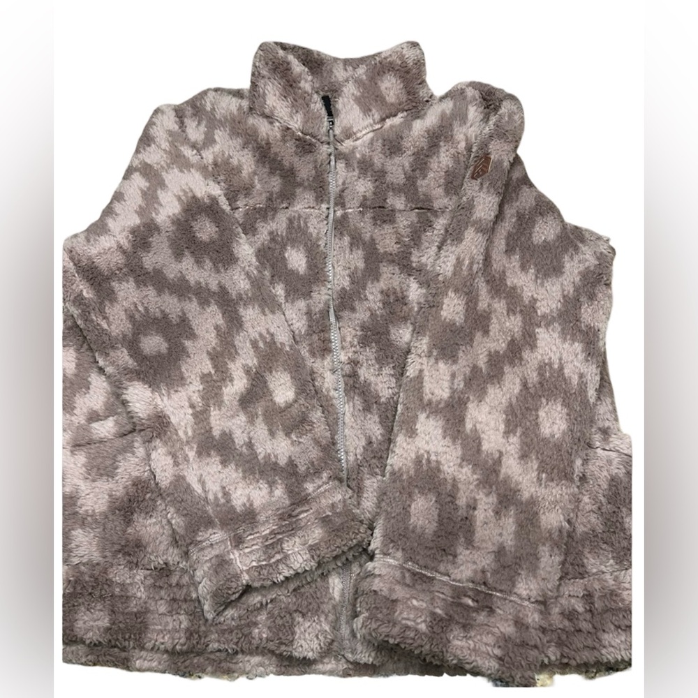 VGUC fleece jacket. XL   133W